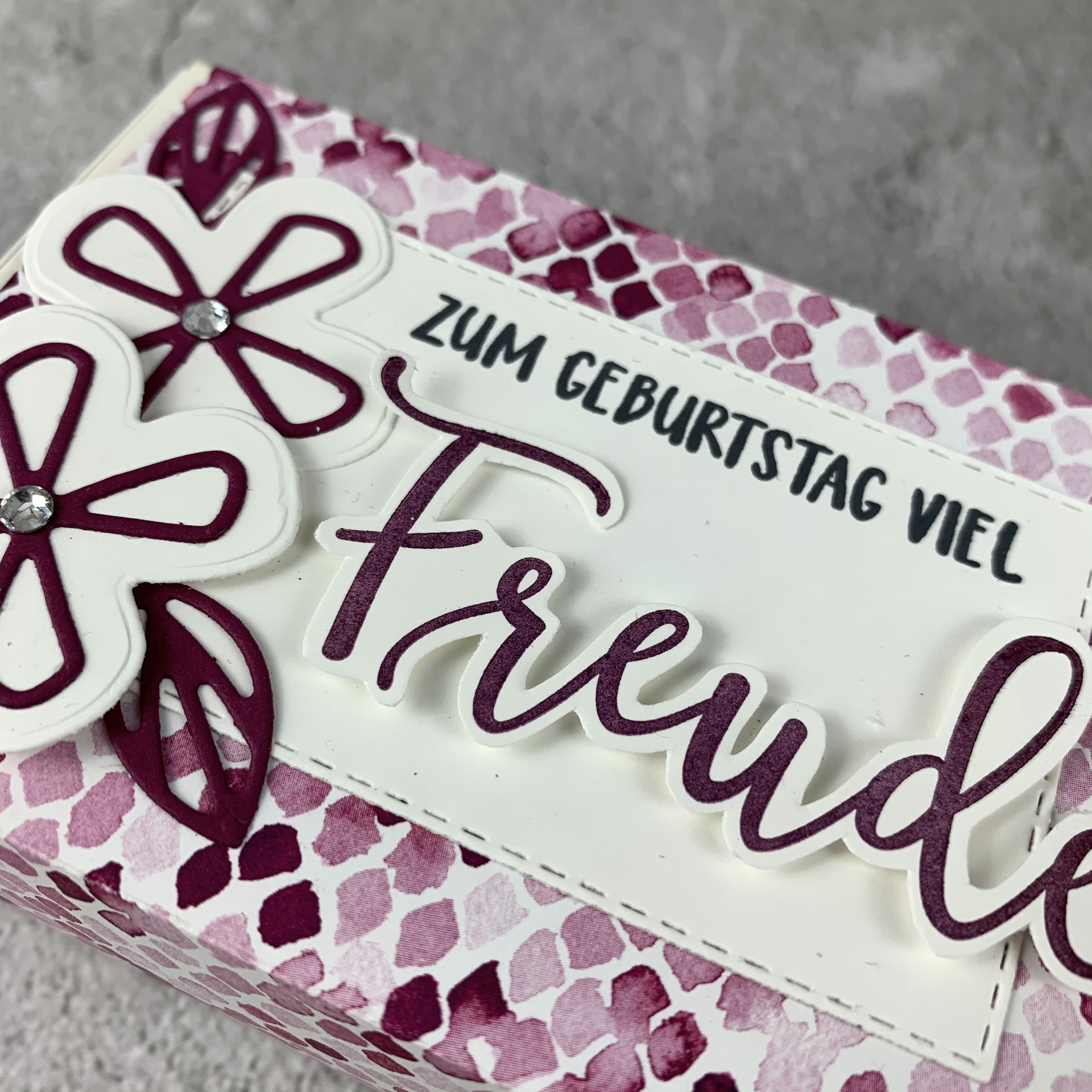 Blumen voller Freude Schachtel 2.jpeg